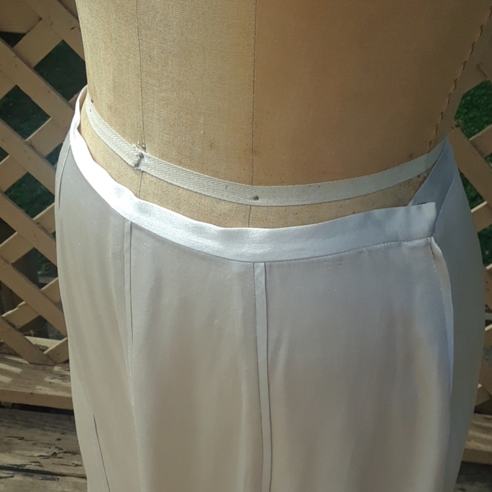 NEW Patrick Christopher Beige Silk Skirt sz 6 - Picture 4 of 10